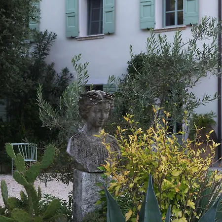 Residenza Paulonia Bed & Breakfast